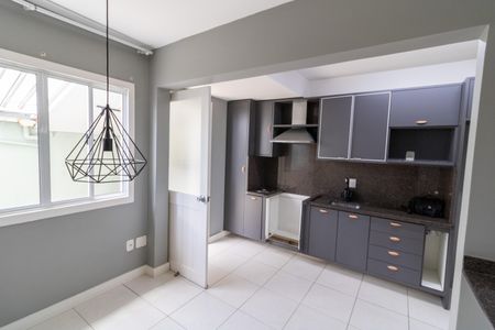 Casa de condomínio à venda com 80m², 2 quartos e 1 vagaCozinha