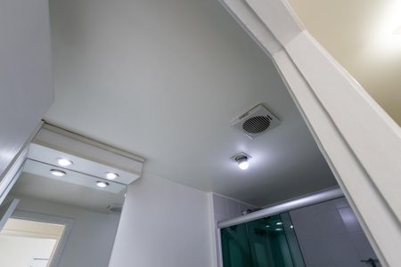 Apartamento para alugar com 60m², 2 quartos e 1 vaga Apartamento para alugar com 60m², 2 quartos e 1 vagaBanheiro do Corredor