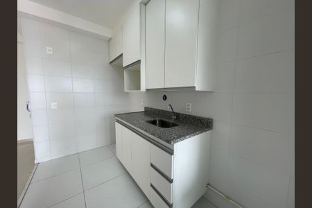 Apartamento para alugar com 55m², 2 quartos e 1 vaga Apartamento para alugar com 55m², 2 quartos e 1 vagaCozinha e Área de Serviço
