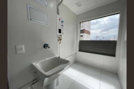 Apartamento para alugar com 55m², 2 quartos e 1 vaga Apartamento para alugar com 55m², 2 quartos e 1 vagaCozinha e Área de Serviço