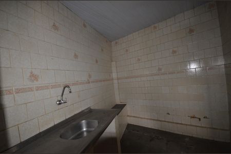 Casa para alugar com 60m², 2 quartos e sem vagaCozinha