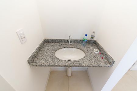 Apartamento para alugar com 35m², 2 quartos e sem vaga Apartamento para alugar com 35m², 2 quartos e sem vagaBanheiro