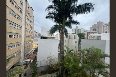 Apartamento para alugar com 80m², 3 quartos e 1 vaga