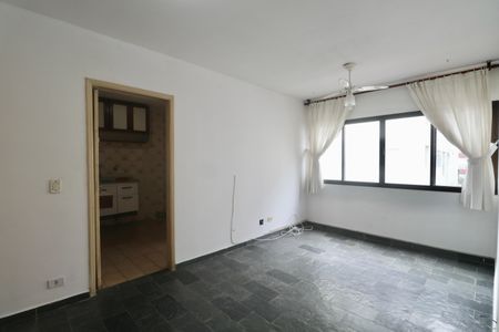 Apartamento para alugar com 70m², 2 quartos e 1 vagaSala
