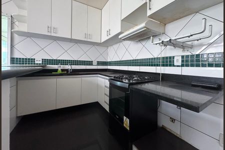 Apartamento para alugar com 210m², 4 quartos e 3 vagascozinha