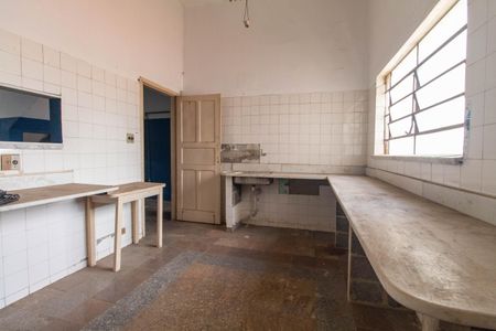 Casa para alugar com 248m², 2 quartos e 4 vagasCozinha da Garagem