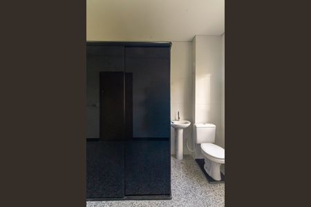 Banheiro de kitnet/studio para alugar com 1 quarto, 40m² em Tatuapé, São Paulo