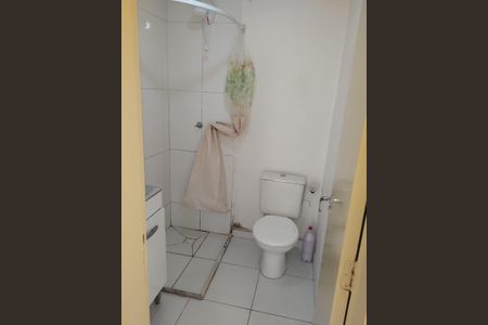 Banheiro de apartamento à venda com 2 quartos, 60m² em Coronel Aparicio Borges, Porto Alegre