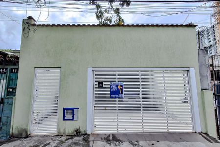 Casa para alugar com 261m², 3 quartos e 4 vagasFachada - Plaquinha