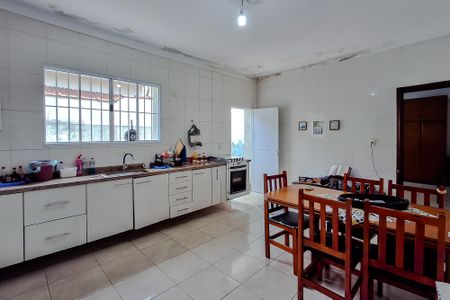 Casa para alugar com 261m², 3 quartos e 4 vagasCozinha