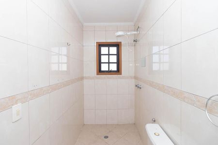 Banheiro da Suíte de casa para alugar com 3 quartos, 81m² em Parque Casa de Pedra, São Paulo