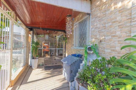 Casa à venda com 77m², 3 quartos e 1 vagaÁrea externa