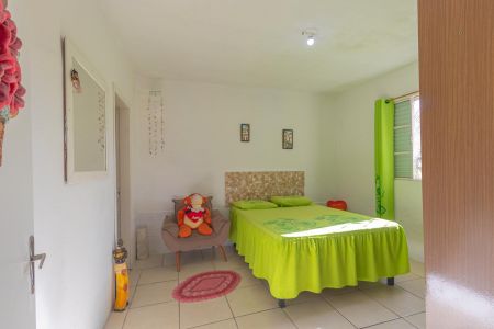 Casa à venda com 77m², 3 quartos e 1 vagaSuíte