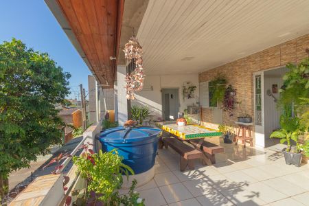 Casa à venda com 77m², 3 quartos e 1 vagaVaranda