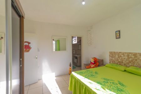 Casa à venda com 77m², 3 quartos e 1 vagaSuíte