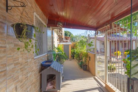 Casa à venda com 77m², 3 quartos e 1 vagaÁrea externa