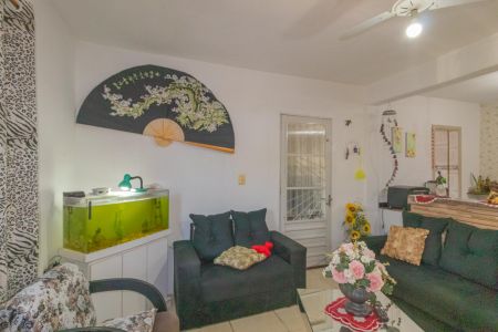 Casa à venda com 77m², 3 quartos e 1 vagaSala