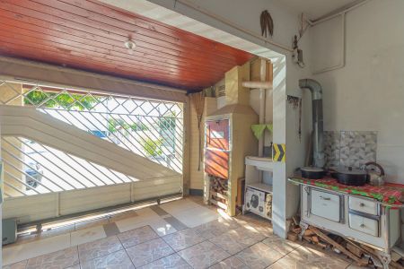 Casa à venda com 77m², 3 quartos e 1 vagaGaragem/Churrasqueira