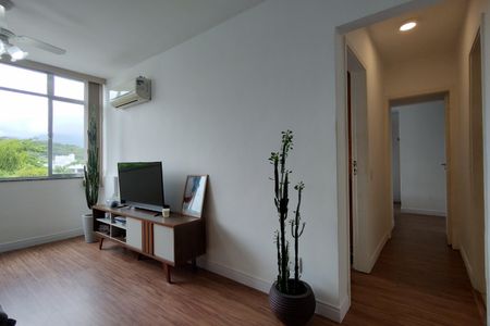 Apartamento à venda com 62m², 2 quartos e 1 vaga Apartamento à venda com 62m², 2 quartos e 1 vagaSala