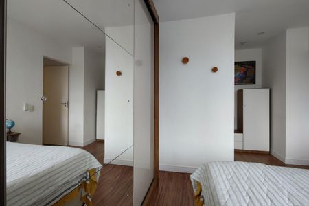 Apartamento à venda com 62m², 2 quartos e 1 vaga Apartamento à venda com 62m², 2 quartos e 1 vagaQuarto 1