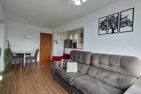 Apartamento à venda com 62m², 2 quartos e 1 vaga Apartamento à venda com 62m², 2 quartos e 1 vagaSala