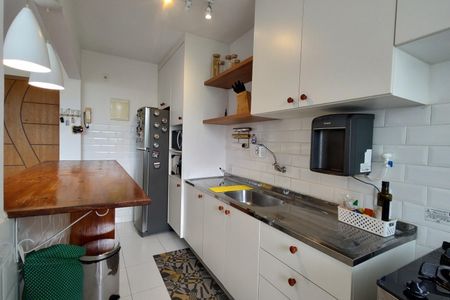 Apartamento à venda com 62m², 2 quartos e 1 vaga Apartamento à venda com 62m², 2 quartos e 1 vagaCozinha - Armários