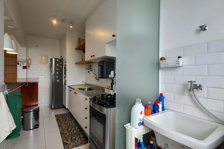 Apartamento à venda com 62m², 2 quartos e 1 vaga Apartamento à venda com 62m², 2 quartos e 1 vagaCozinha - Armários