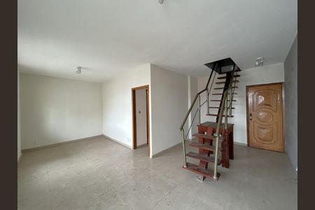 Apartamento para alugar com 105m², 3 quartos e 1 vagaSala