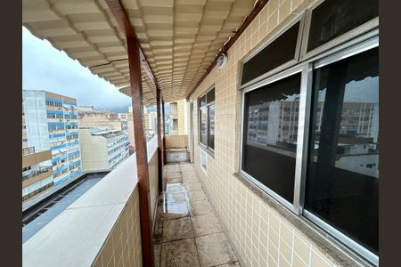Apartamento para alugar com 105m², 3 quartos e 1 vagaVaranda da Suíte