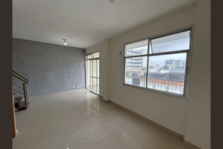 Apartamento para alugar com 105m², 3 quartos e 1 vagaSala
