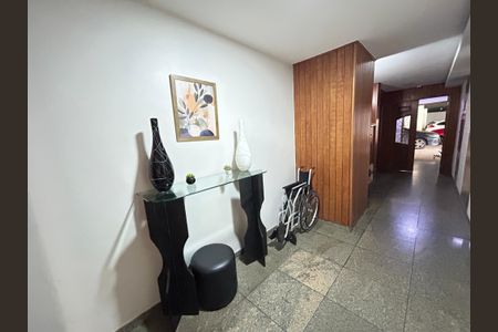Apartamento para alugar com 105m², 3 quartos e 1 vagaHall de entrada