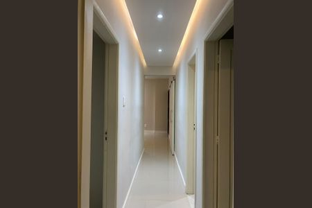 Apartamento para alugar com 108m², 3 quartos e sem vagaCorredor