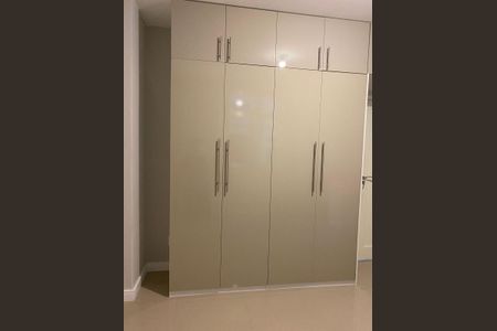 Apartamento para alugar com 108m², 3 quartos e sem vagaQuarto