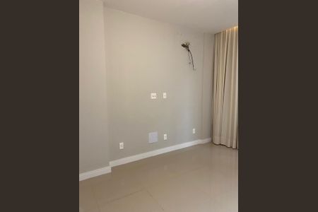 Apartamento para alugar com 108m², 3 quartos e sem vagaSala