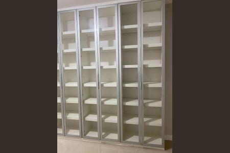 Apartamento para alugar com 108m², 3 quartos e sem vagaQuarto