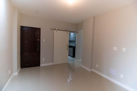 Sala de apartamento à venda com 3 quartos, 108m² em Ingá, Niterói