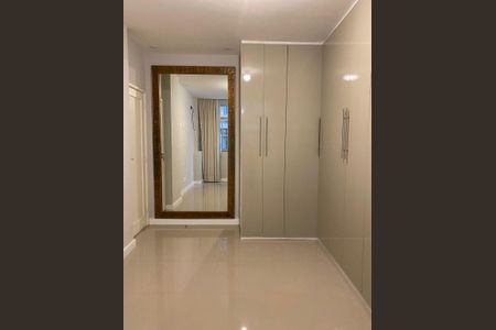 Apartamento para alugar com 108m², 3 quartos e sem vagaQuarto