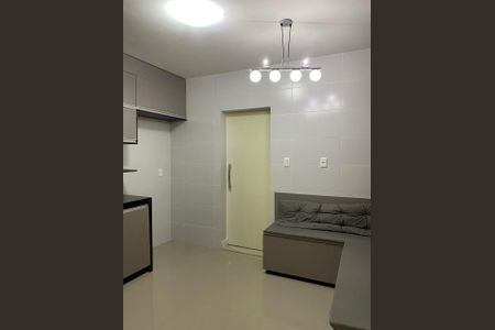 Apartamento para alugar com 108m², 3 quartos e sem vagaSala