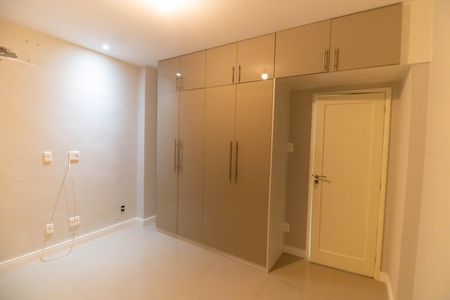 Apartamento à venda com 108m², 3 quartos e sem vagaQuarto 1