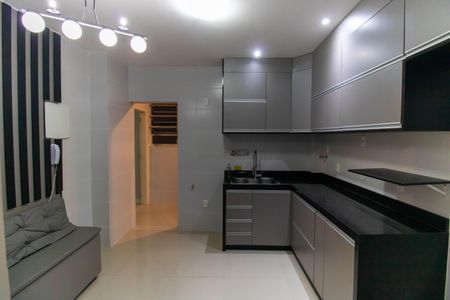 Apartamento à venda com 108m², 3 quartos e sem vagaCozinha
