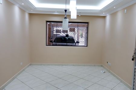 Casa para alugar com 212m², 3 quartos e 2 vagas