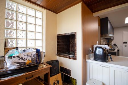 Apartamento à venda com 167m², 4 quartos e 4 vagas Apartamento à venda com 167m², 4 quartos e 4 vagasChurrasqueira privativa