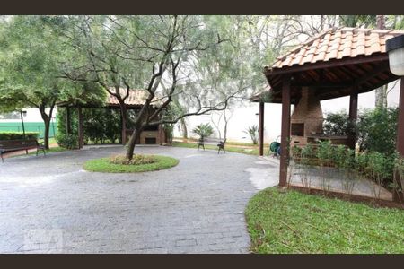 Apartamento à venda com 167m², 4 quartos e 4 vagas Apartamento à venda com 167m², 4 quartos e 4 vagasÁrea comum - Churrasqueira