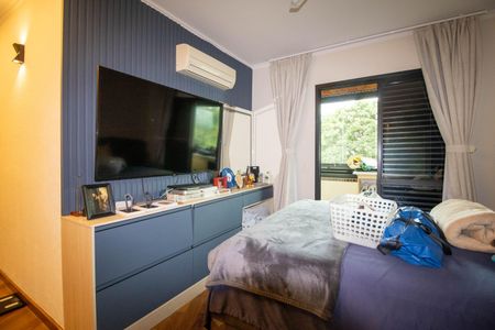 Apartamento à venda com 167m², 4 quartos e 4 vagas Apartamento à venda com 167m², 4 quartos e 4 vagas Suíte 2