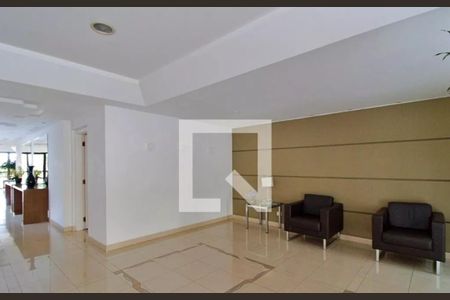 Apartamento à venda com 167m², 4 quartos e 4 vagas Apartamento à venda com 167m², 4 quartos e 4 vagasHall social