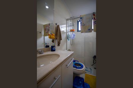 Apartamento à venda com 167m², 4 quartos e 4 vagas Apartamento à venda com 167m², 4 quartos e 4 vagasBanheiro