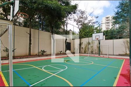 Apartamento à venda com 167m², 4 quartos e 4 vagas Apartamento à venda com 167m², 4 quartos e 4 vagasQuadra