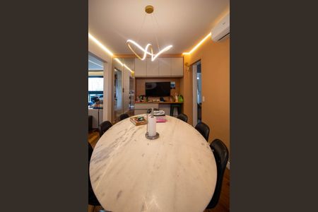 Apartamento à venda com 167m², 4 quartos e 4 vagas Apartamento à venda com 167m², 4 quartos e 4 vagasSala Churrasqueira privativa