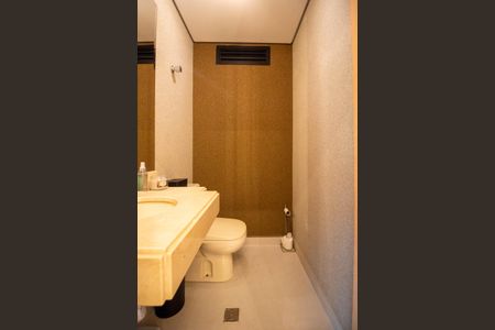 Apartamento à venda com 167m², 4 quartos e 4 vagas Apartamento à venda com 167m², 4 quartos e 4 vagasLavabo