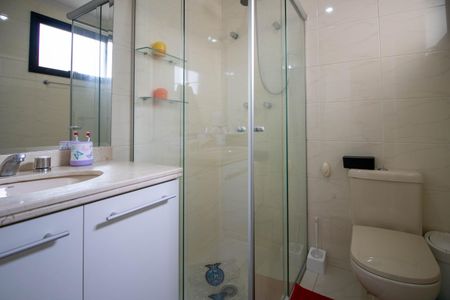 Apartamento à venda com 167m², 4 quartos e 4 vagas Apartamento à venda com 167m², 4 quartos e 4 vagasBanheiro Suíte 1